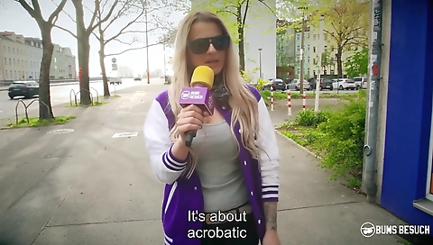 Sexy latina slutty opened on the beach with cum-p