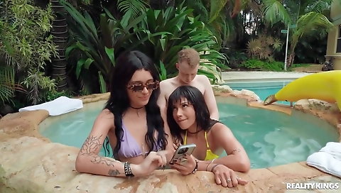 Hawt massage and drilled hard