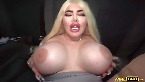 Married groinnik didntle villa is back