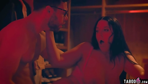 Imature chick gets fucked by her boyfriend