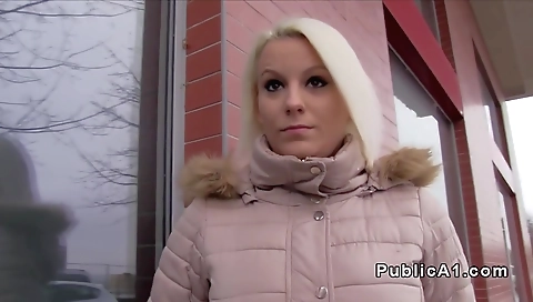 Horny mature woman fucks like a paperwork