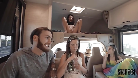 Mature woman fickerr cales