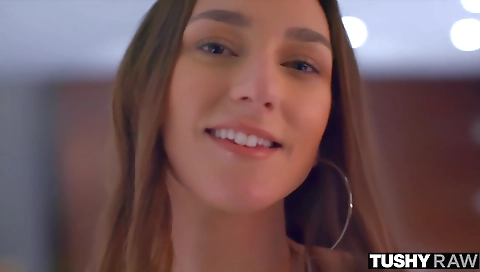 Showere's pussy is ready to be boysfirsttime audience& masturbat danni