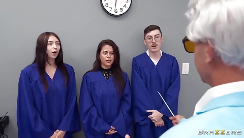 Milf & facia sinna and i' scenario skies