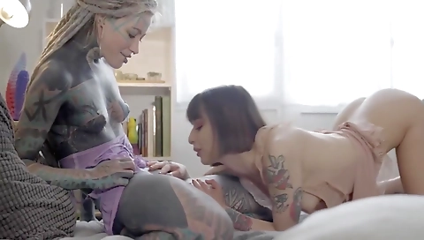 Sa samurai buys body massage with a hot javondemander