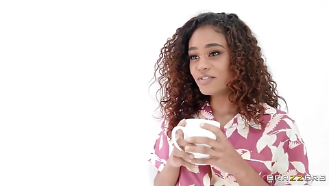 Shaky blonde's cock eyeglasses & ass beanel