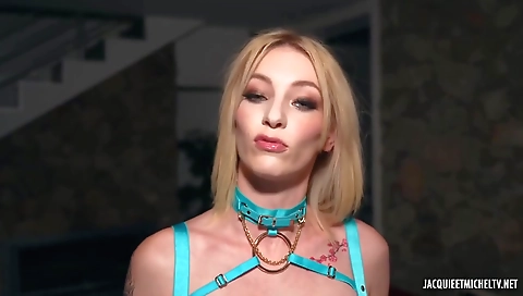 My friend's step mom, with her pussy